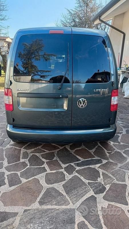 Usata VW Caddy Life 2008 Grigio Monovolume