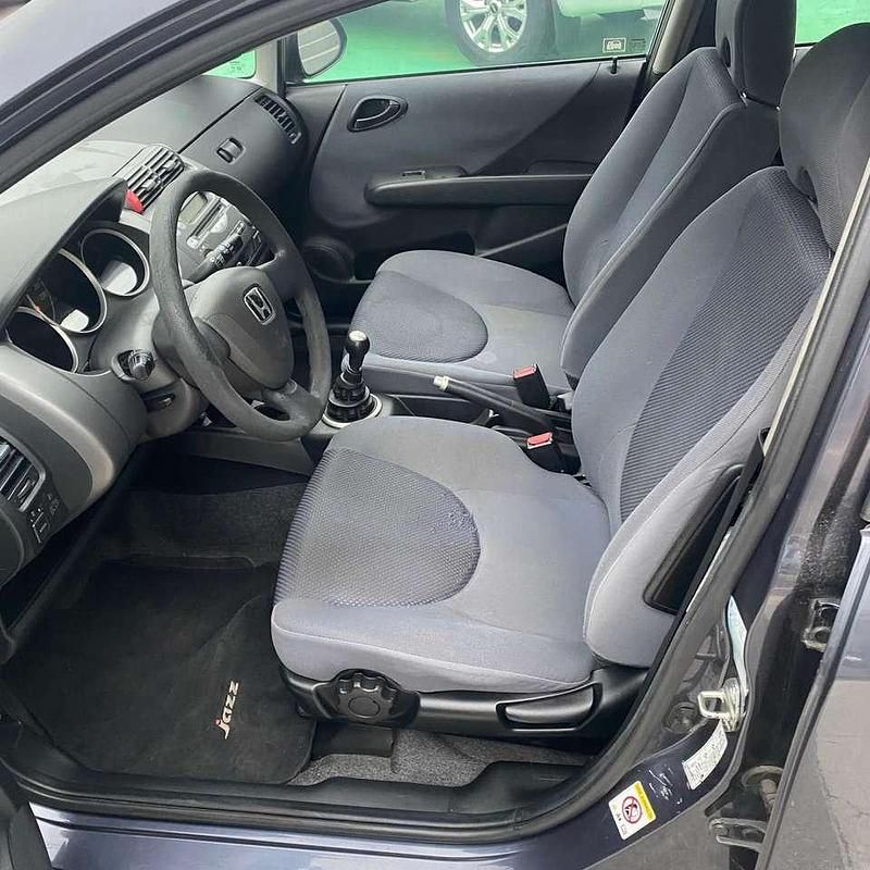 Usata Honda Jazz 77 CV (56 kW) 2008 Grigio Utilitaria