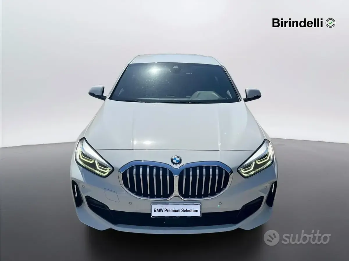 Usata BMW 116 M Sport 109 CV (80 kW) 2022 Alpin white pastello Utilitaria