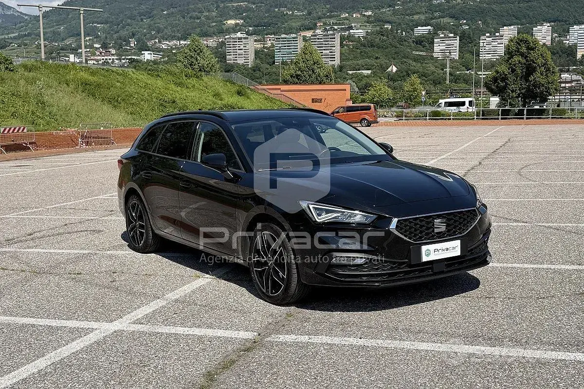 Usata Seat Leon Business 90 CV (66 kW) 2021 Nero Station wagon