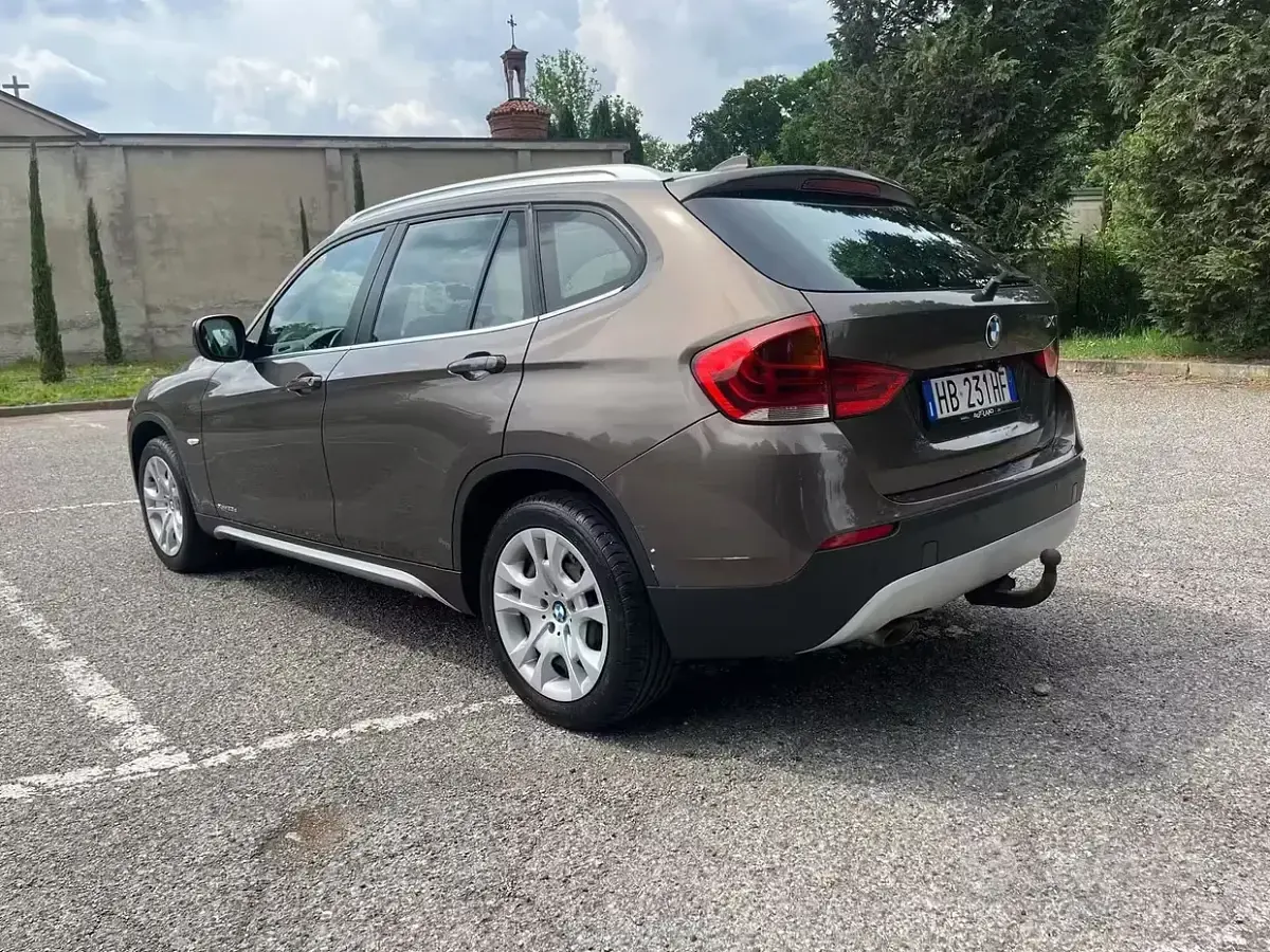 Usata BMW X1 204 CV (150 kW) 2012 Marrone SUV