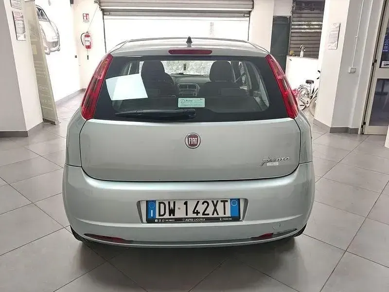 Usata Fiat Grande Punto Dynamic 89 CV (65 kW) 2009 Giallo Utilitaria
