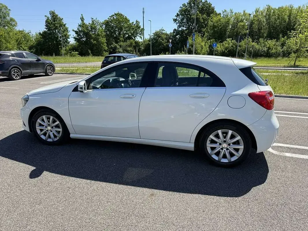 Usata Mercedes A160 Executive 90 CV (66 kW) 2015 Utilitaria