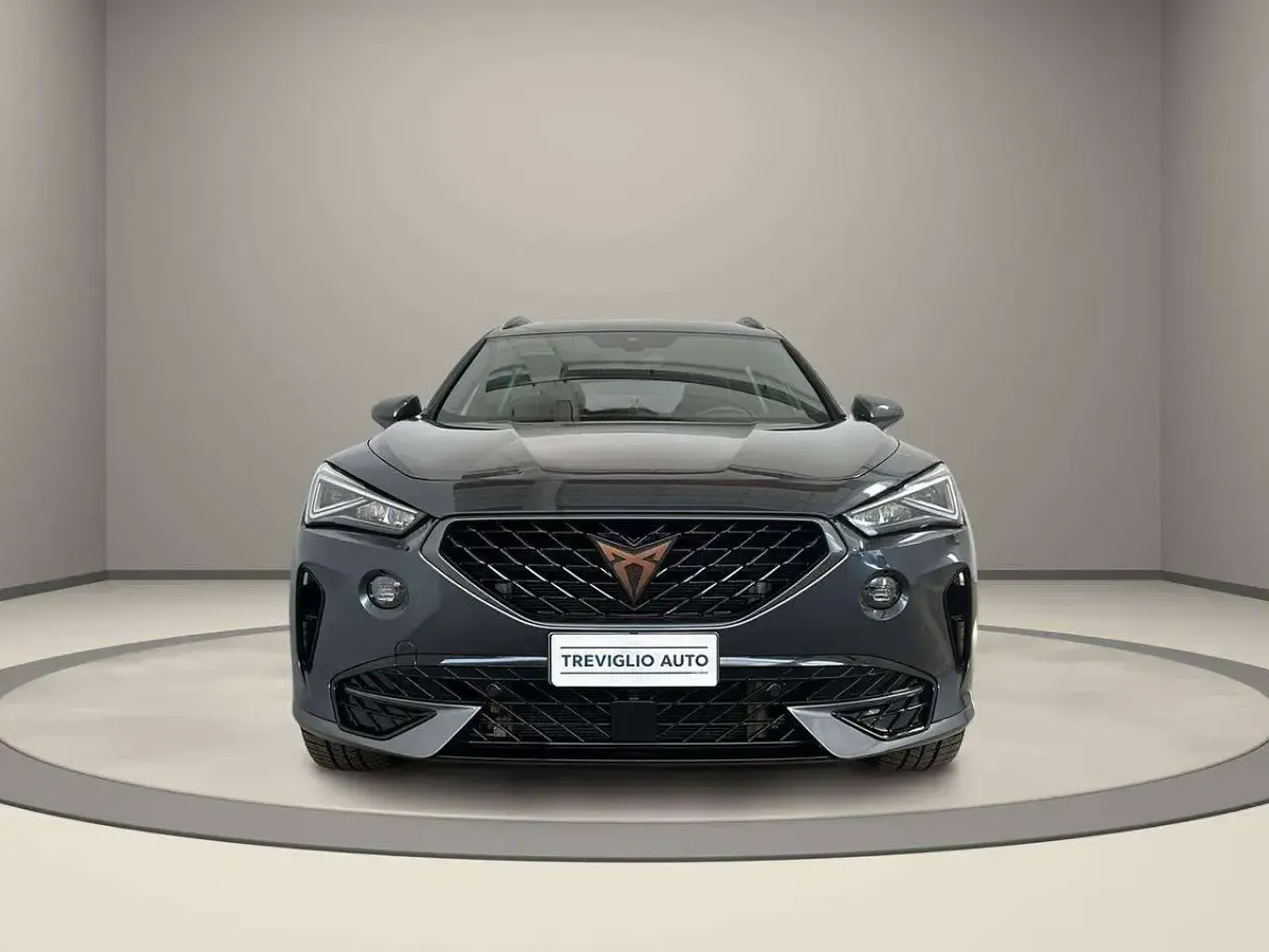 Usata Cupra Formentor 150 CV (110 kW) 2023 Bianco / metallizzato SUV