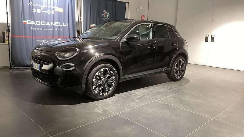 Nero Usata 2025 Fiat 600 La Prima SUV | 21.750 € (Ottimo prezzo) - Immagine 1/4