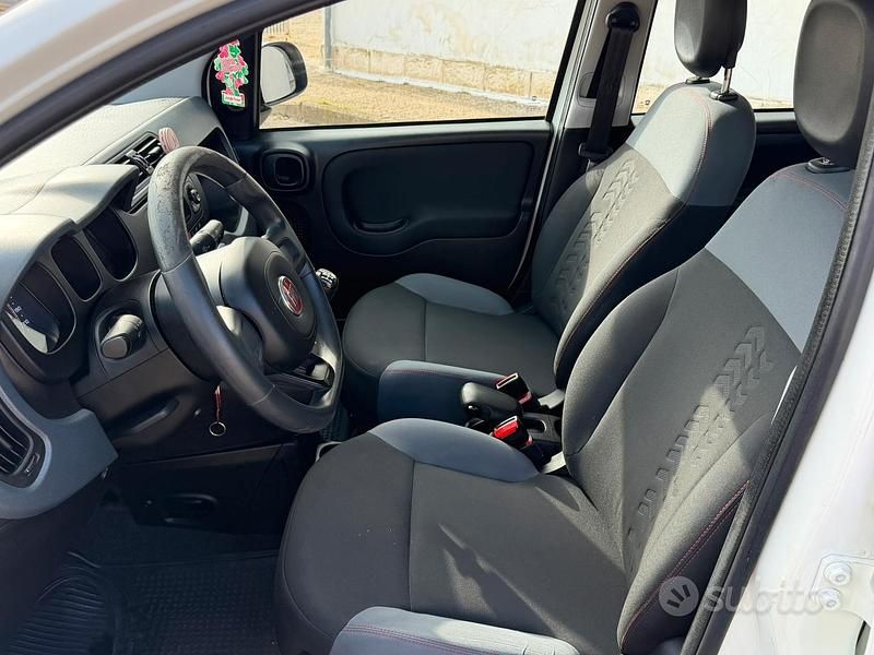 Usata Fiat Panda Easy 69 CV (50 kW) 2017 Bianco Utilitaria
