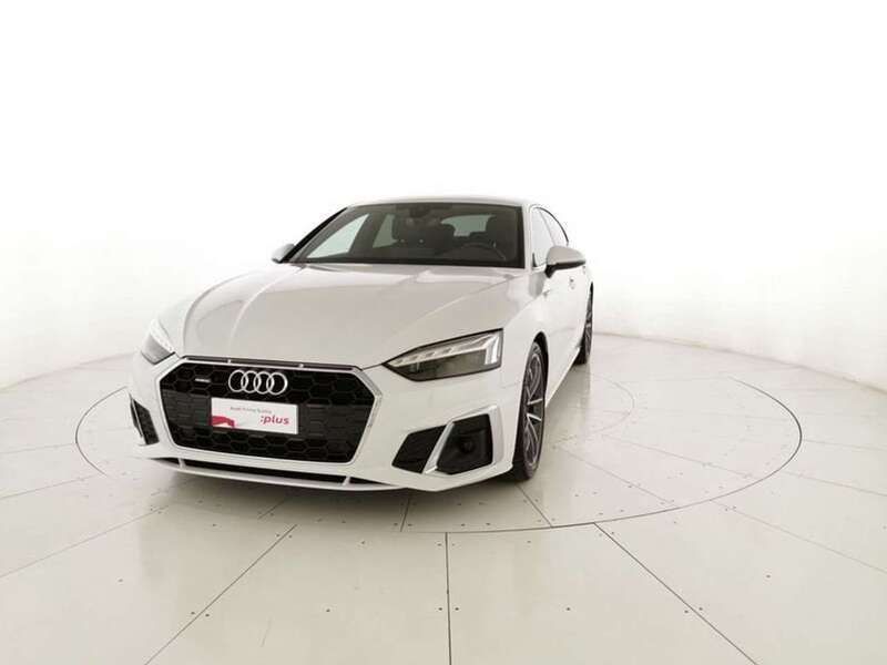 Bianco Usata 2022 Audi A5 S-Line Coupé | 47.300 € (Cara) - Immagine 1/4