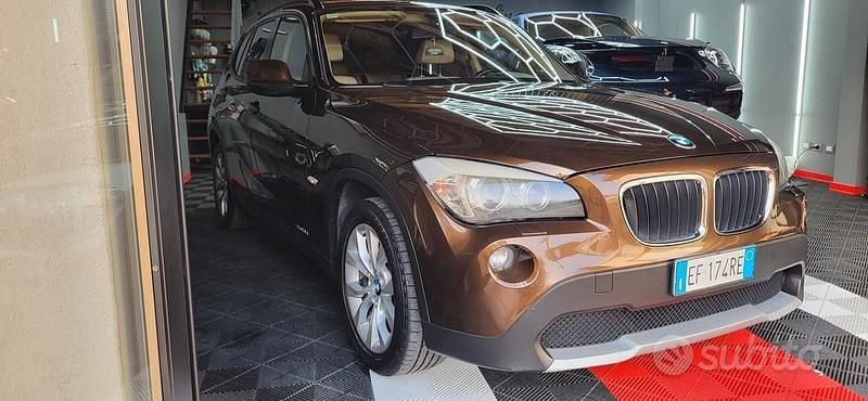 Usata BMW X1 143 CV (105 kW) 2011 Marrakeshbraun metallic SUV