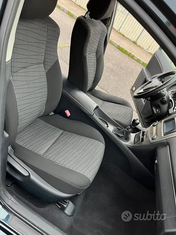 Usata Toyota Avensis 2010 Station wagon