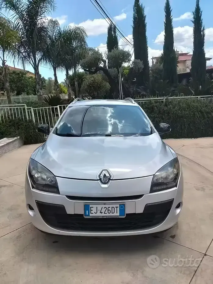 Usata Renault Mégane 110 CV (80 kW) 2011 Berlina