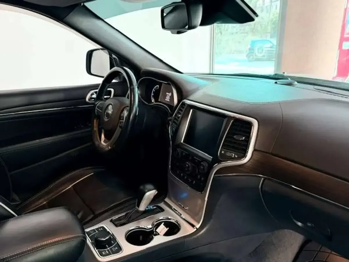 Usata Jeep Grand Cherokee Overland 250 CV (183 kW) 2016 Bianco SUV
