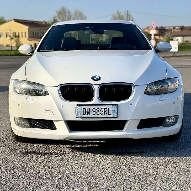 Usata BMW 320 177 CV (130 kW) 2009 Coupé