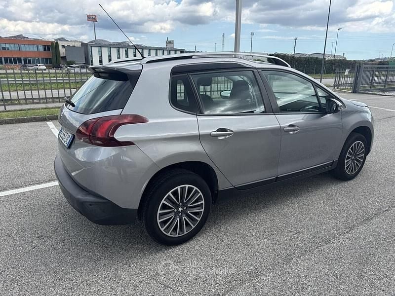 Usata Peugeot 2008 Active 83 CV (61 kW) 2019 Grigio artense SUV
