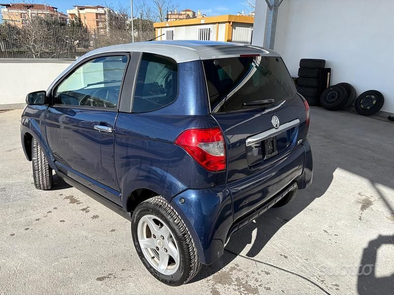 Usata Aixam City Premium 2011 Blu Berlina