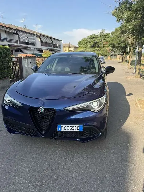 Usata Alfa Romeo Stelvio Executive 280 CV (205 kW) 2019 Bluazzurro SUV