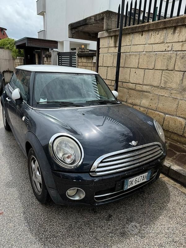 Usata 2007 Mini Cooper D Chili Due volumi | 2100 € (Ottimo prezzo) - Immagine 1/4