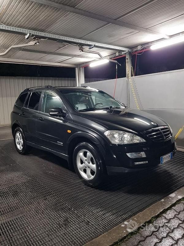 Usata Ssangyong (KGM) Kyron 141 CV (103 kW) 2008 Nero SUV