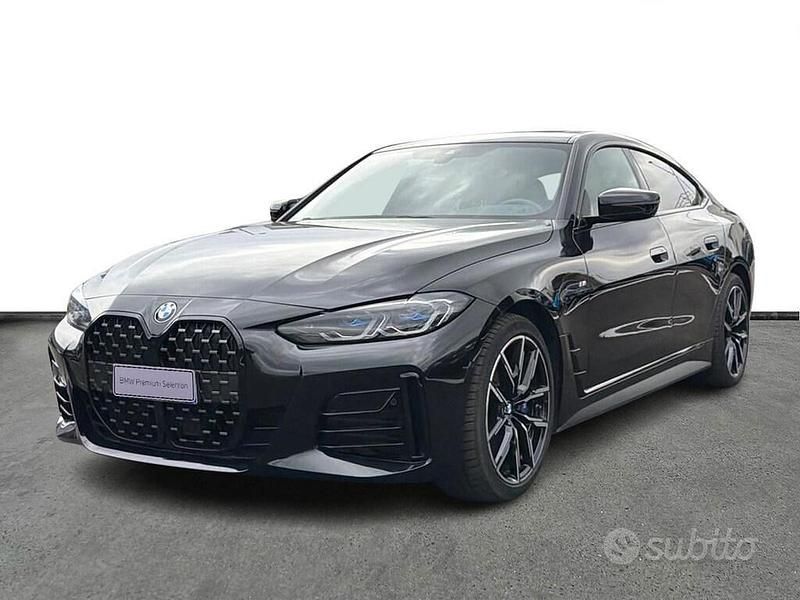 Usata BMW 420 M Sport 190 CV (139 kW) 2022 Black sapphire metallizzato Coupé