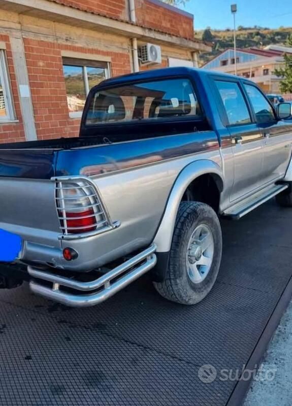 Usata Mitsubishi L200 115 CV (84 kW) 2002 Pick-up