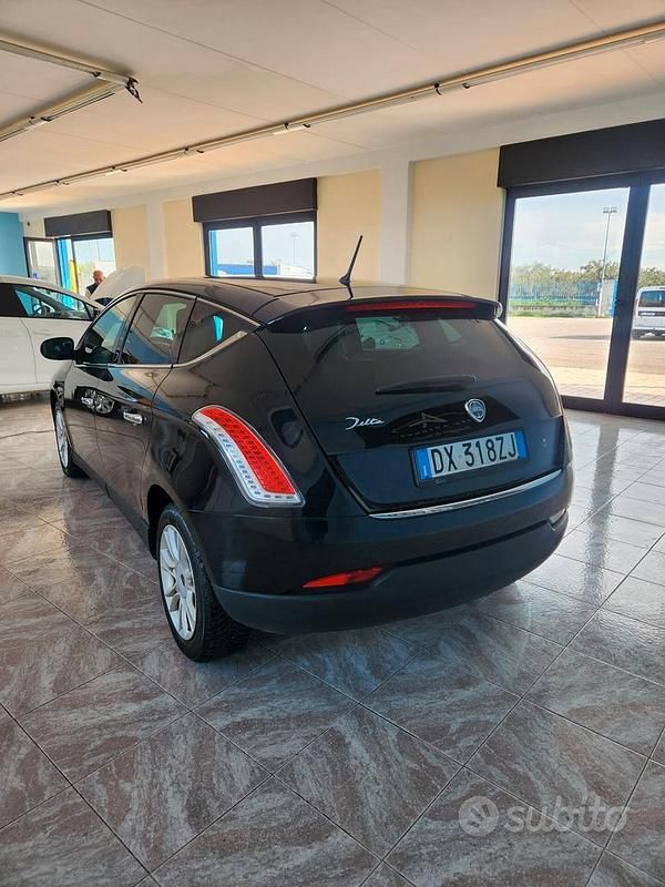 Usata Lancia Delta 119 CV (87 kW) 2010 Nero Utilitaria