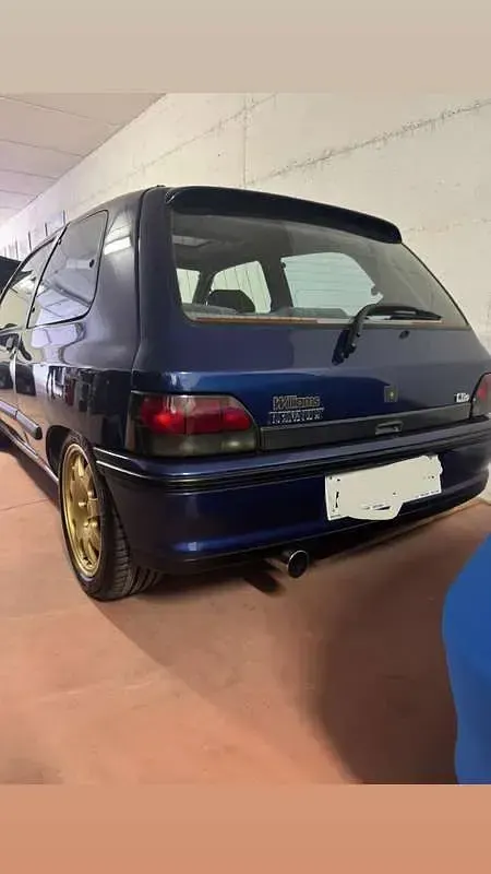Usata Renault Clio 147 CV (108 kW) 1995 Utilitaria