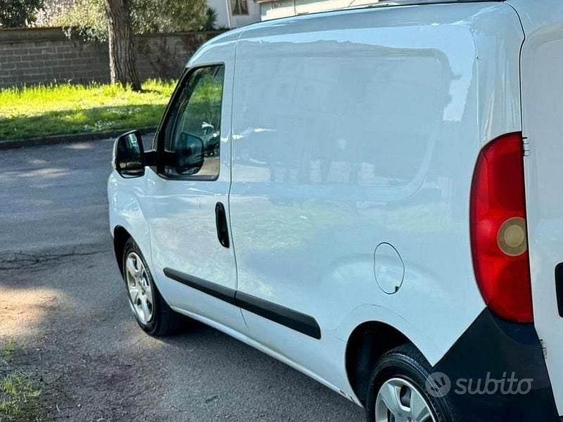 Usata Fiat Doblò 105 CV (77 kW) 2013 Monovolume