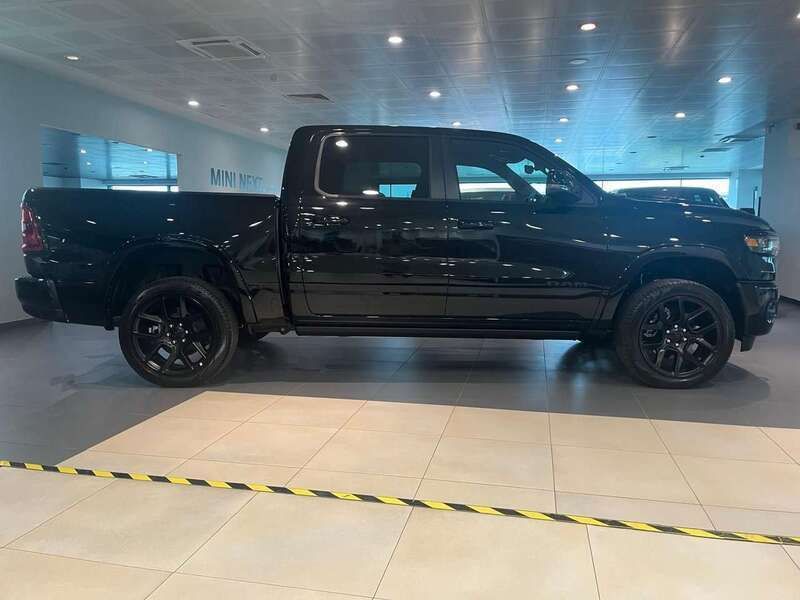 Nuova RAM 1500 420 CV (308 kW) 2025 Nero Pick-up