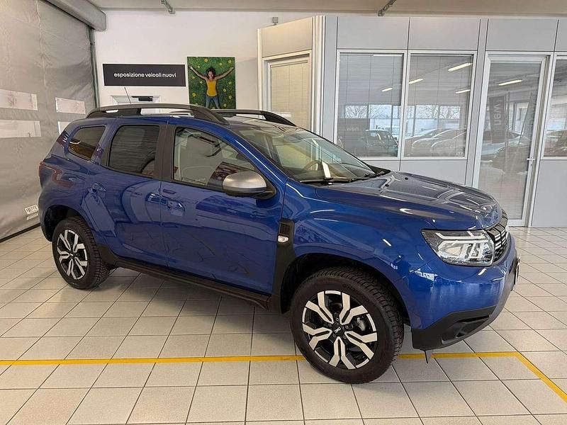 Usata Dacia Duster Journey 101 CV (74 kW) 2023 Blu scuro SUV