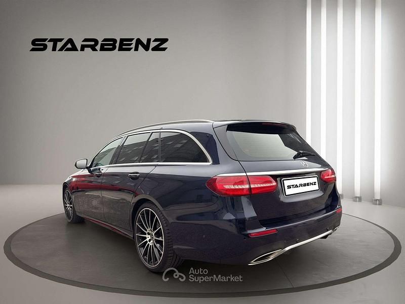 Usata Mercedes E400 Premium Plus 333 CV (244 kW) 2018 Nero Station wagon