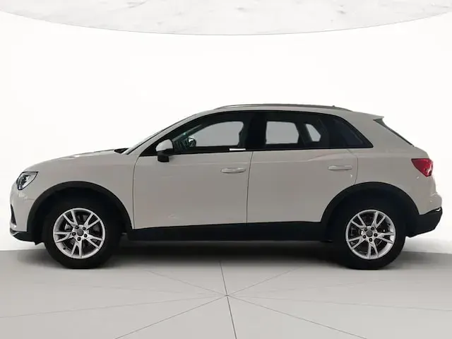 Usata Audi Q3 Business 150 CV (110 kW) 2021 T9 bianco ibis SUV