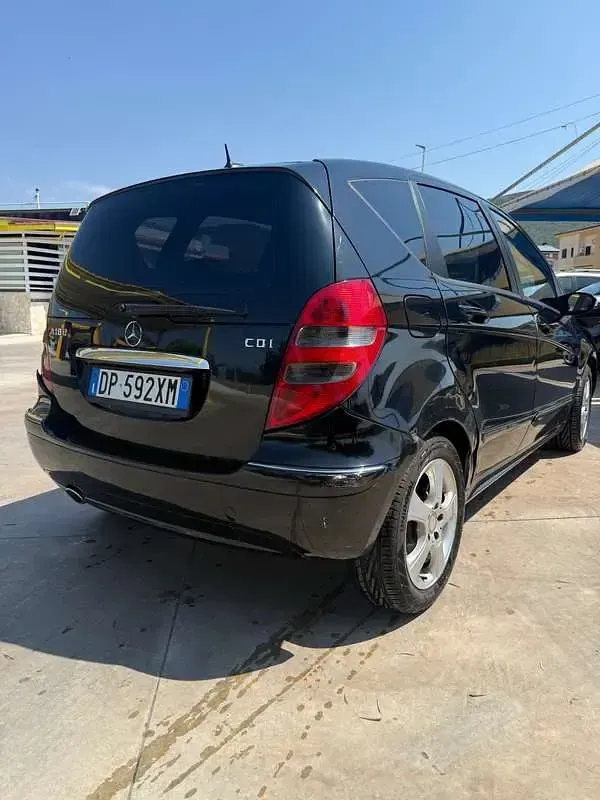 Usata Mercedes A180 Avantgarde 109 CV (80 kW) 2008 Nero Monovolume