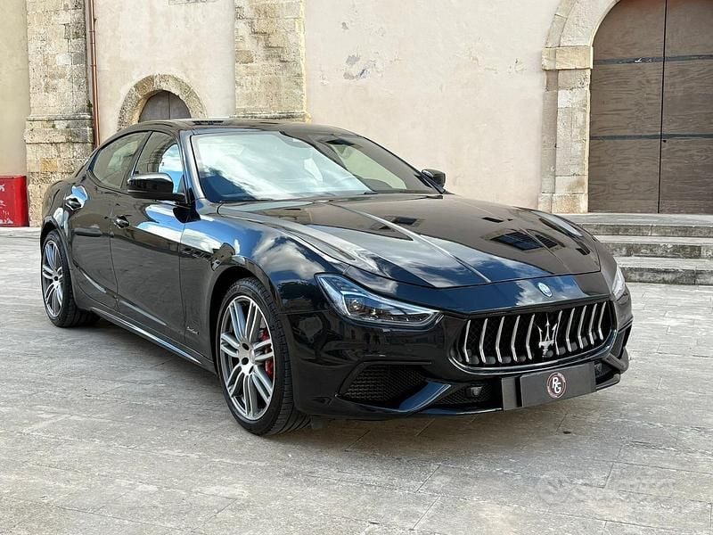 Usata Maserati Ghibli 350 CV (257 kW) 2019 Nero Berlina