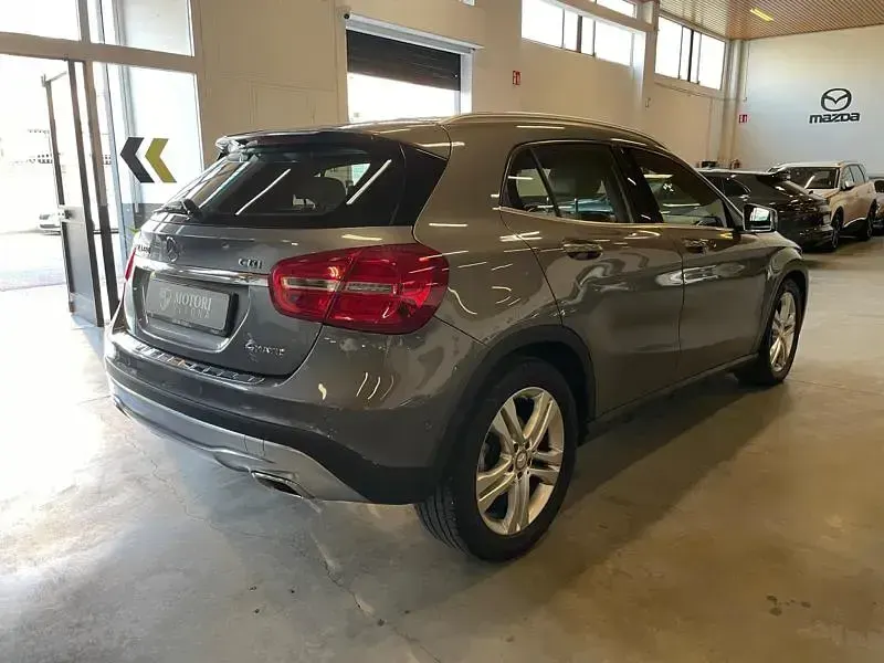Usado Mercedes GLA220 Premium 170 CV (125 kW) 2014 SUV