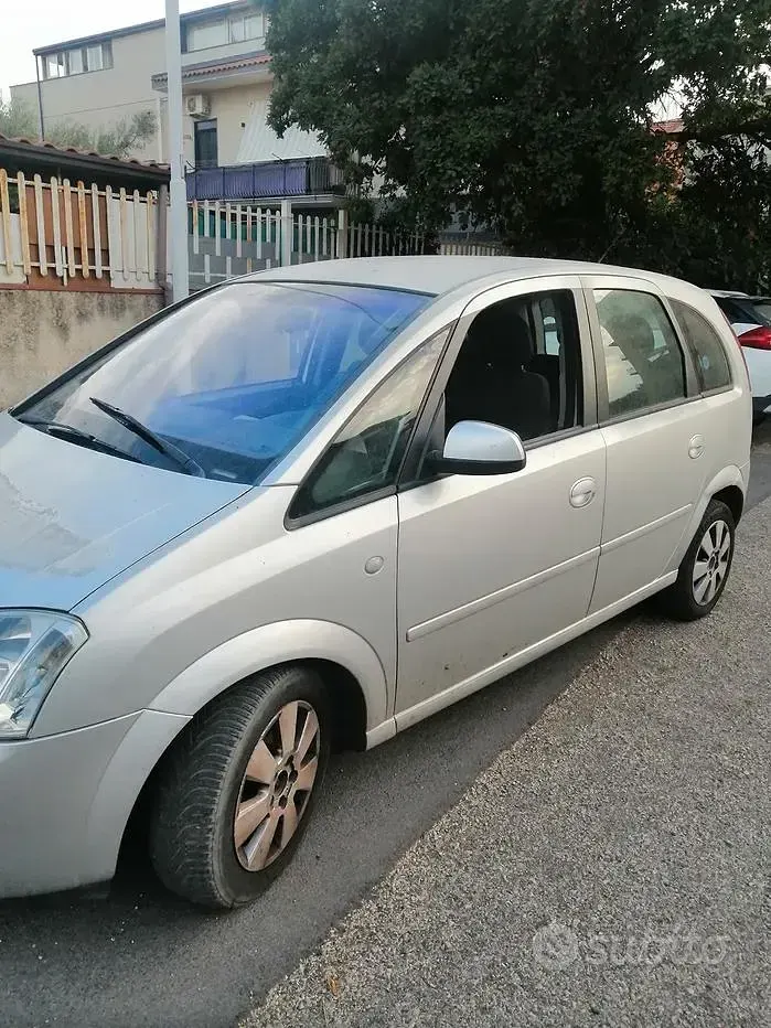 Usata Opel Meriva 101 CV (74 kW) 2005 Monovolume