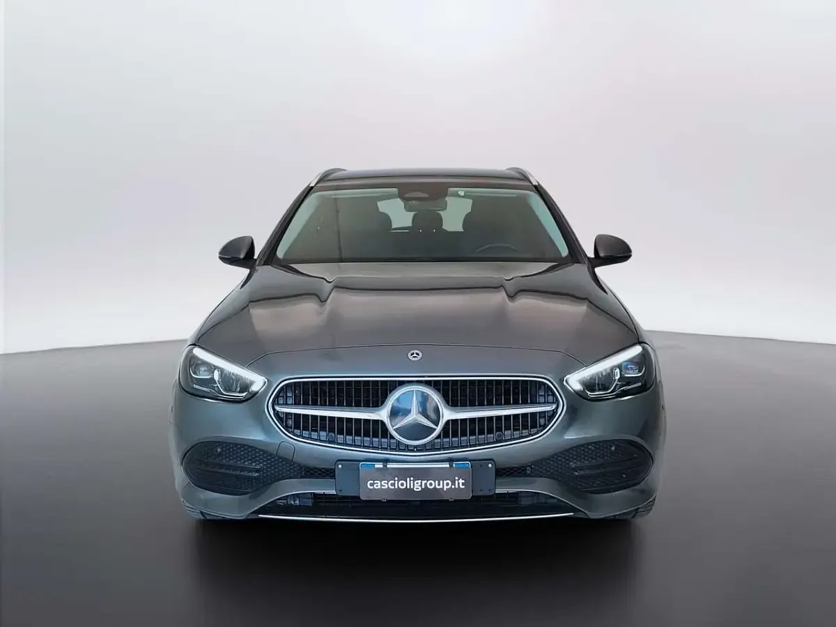 Usata Mercedes C200 163 CV (119 kW) 2022 Grigio metalizzato Station wagon