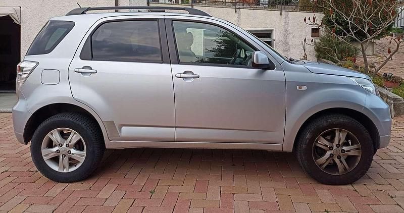Usata Daihatsu Terios Be You 105 CV (77 kW) 2011 SUV
