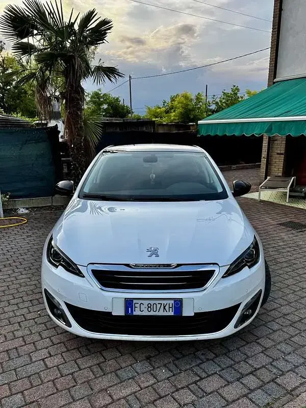 Usata Peugeot 308 Allure 120 CV (88 kW) 2016 Berlina