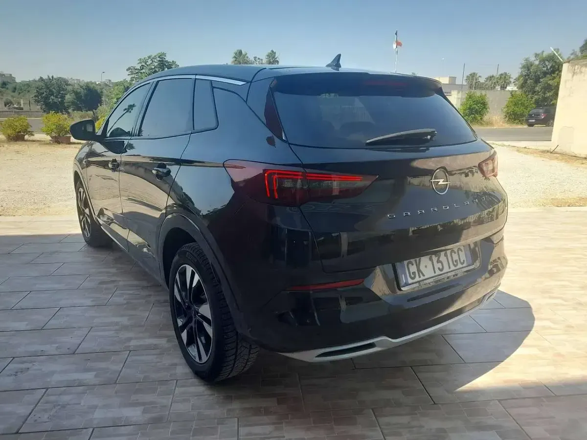 Usata Opel Grandland X Business Elegance 131 CV (96 kW) 2022 Nero SUV