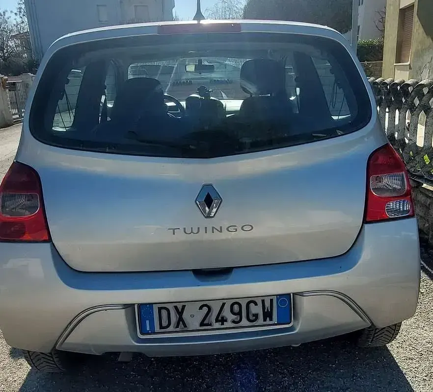 Usata Renault Twingo 64 CV (47 kW) 2009 Utilitaria