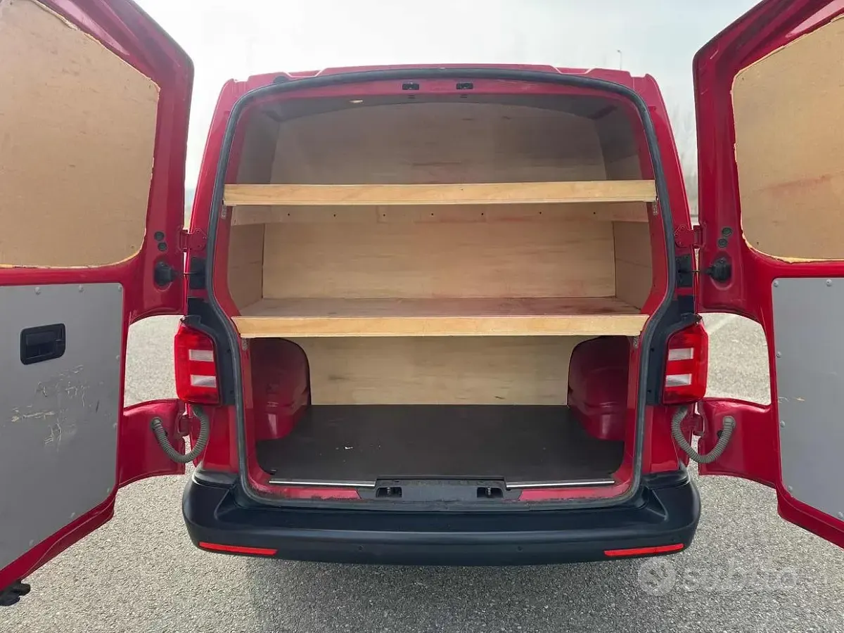 Usata VW T6 150 CV (110 kW) 2018 Rosso Furgone