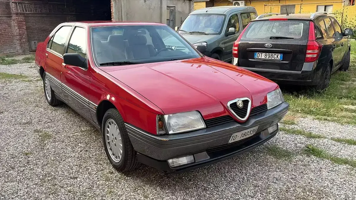 Usata Alfa Romeo 164 145 CV (106 kW) 1988 Rosso Berlina