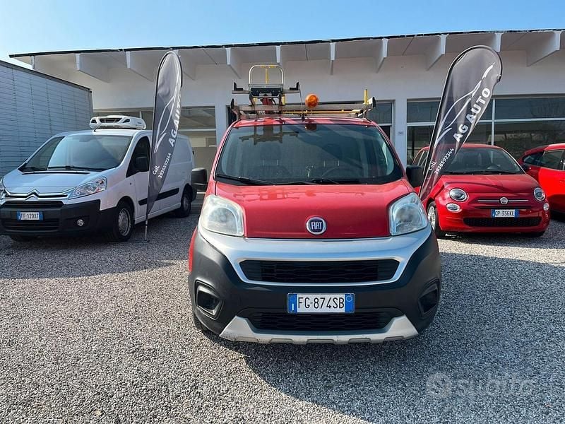 Usata Fiat Fiorino 95 CV (69 kW) 2015 Rosso Monovolume