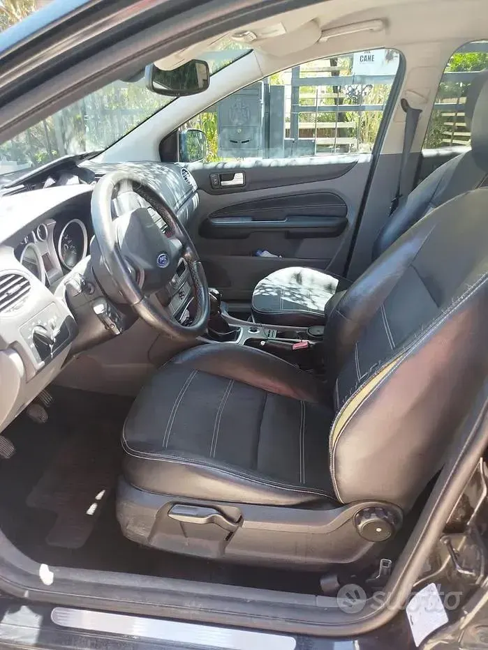 Usata Ford Focus Titanium 90 CV (66 kW) 2008 Nero Station wagon