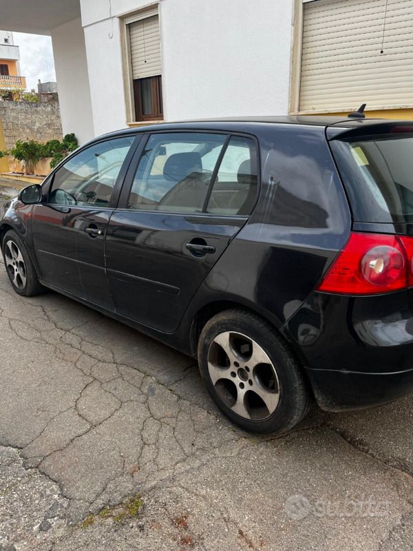 Usata VW Golf V 2004 Nero Berlina