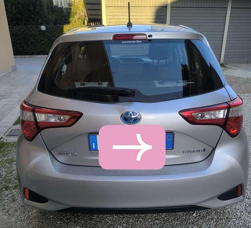 Usata Toyota Yaris Hybrid Active 73 CV (53 kW) 2019 Berlina