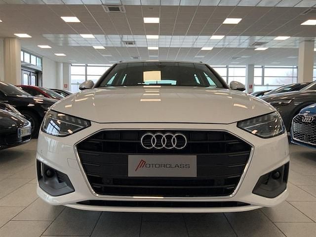 Usata Audi A4 Business 136 CV (100 kW) 2024 Bianco Station wagon
