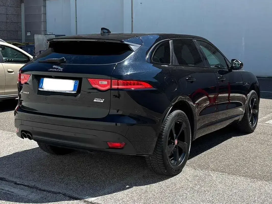 Usata Jaguar F-Pace R-Sport 179 CV (131 kW) 2018 SUV
