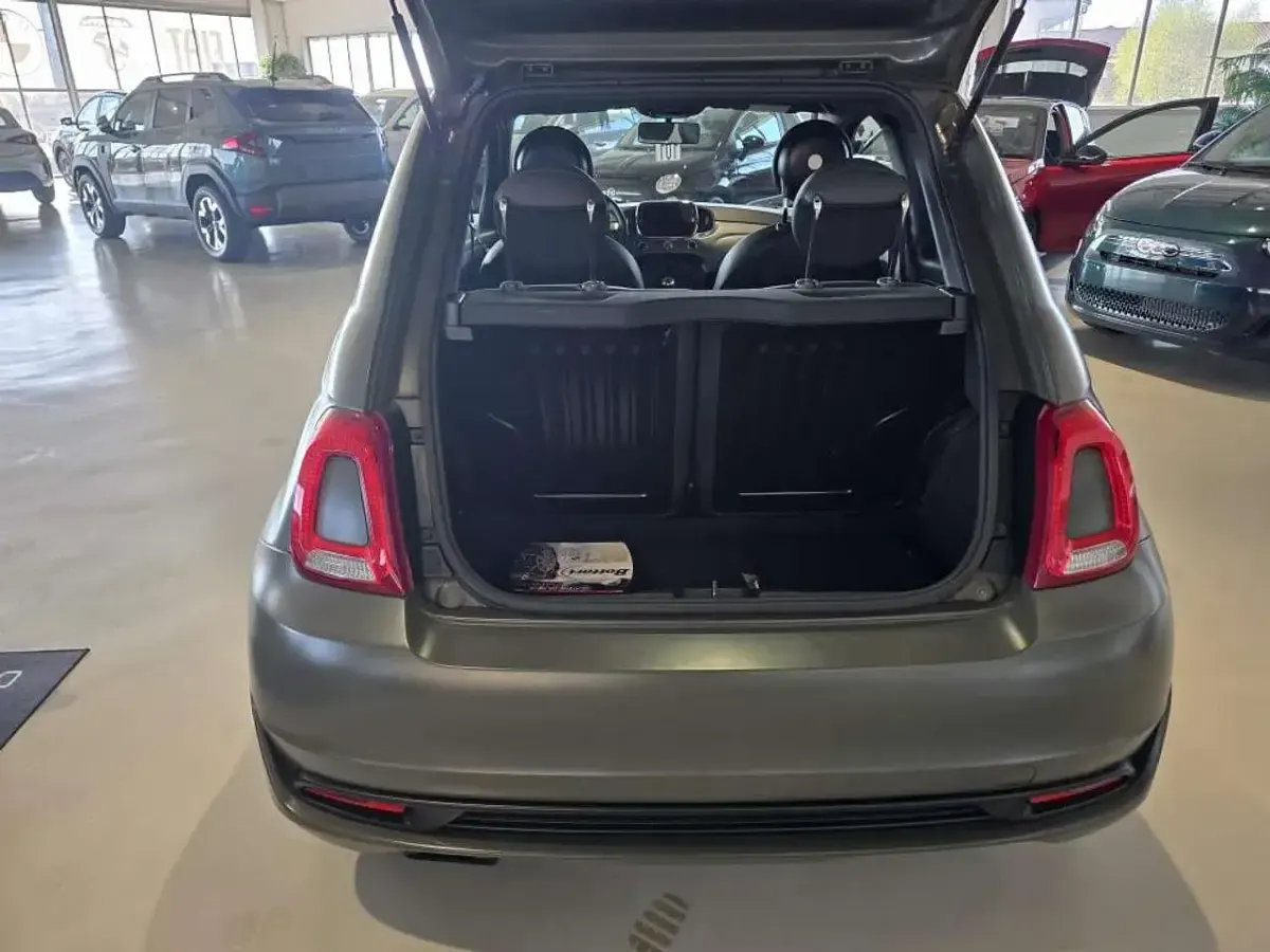 Usata Fiat 500 S 105 CV (77 kW) 2017 Verde opaco Berlina