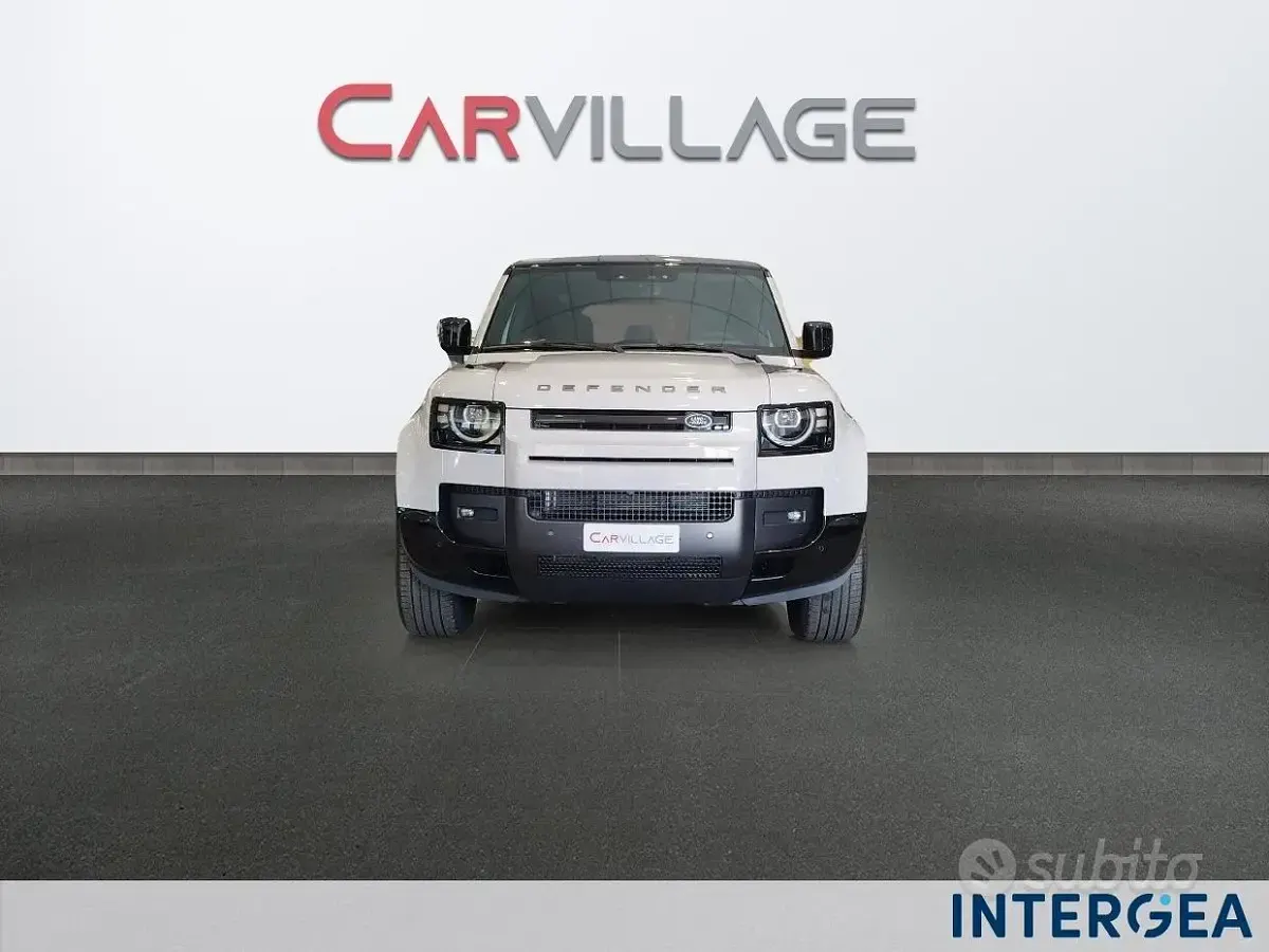 Nuova Land Rover Defender SE Dynamic 250 CV (183 kW) 2026 Nero SUV