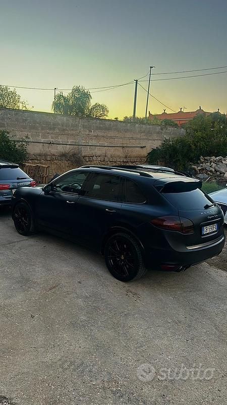 Usata Porsche Cayenne Turbo 551 CV (405 kW) 2014 Nero SUV